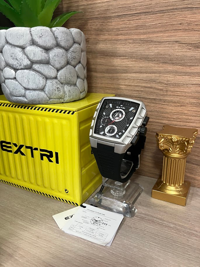 RELOJ CABALLERO EXTRI CAJA GRIS MANILLA EN SILICONA NEGRA