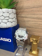 RELOJ CASIO CABALLERO DOBLE PLATEADO FONDO BLANCO