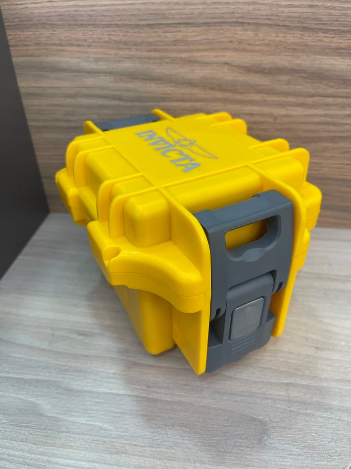 CAJA TIPO BUNQUER INVICTA AMARILLA