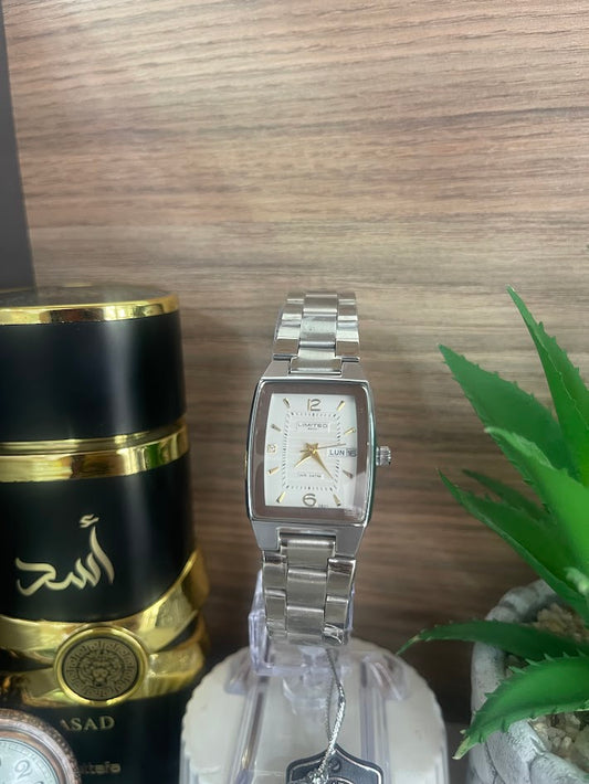 RELOJ LIMITED DAMA PLATEADO CUADRADO CON DETALLES DORADOS