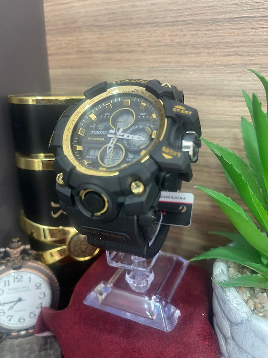 RELOJ DIGITAL NEGRO Y DORADO