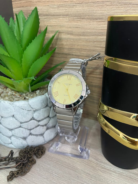 RELOJ LIMITED PLATEADO Y BEISH