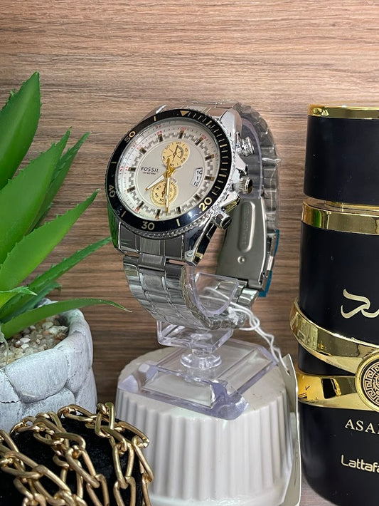 RELOJ FOSIL CABALLERO PLATEADO ARO NEGRO