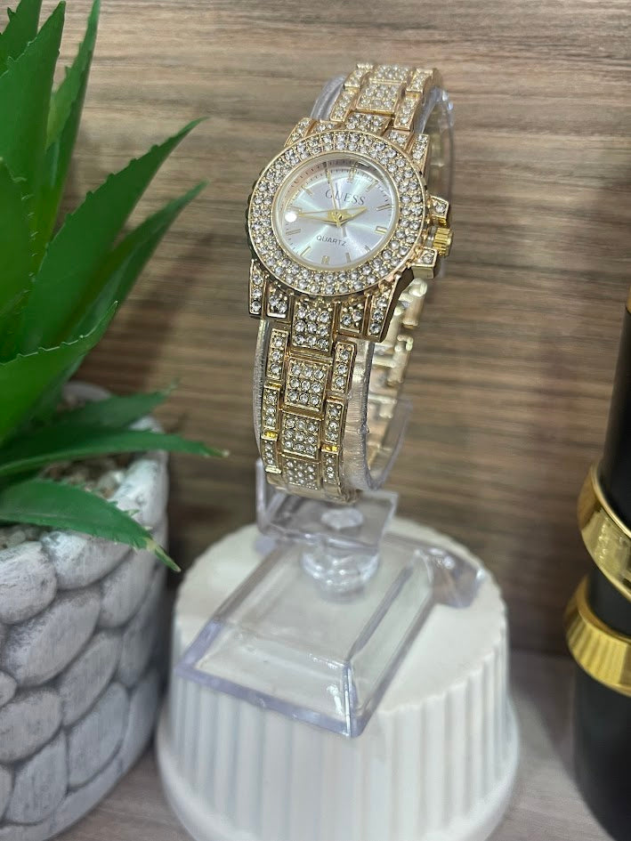 RELOJ GUESS DIAMANTADO DORADO