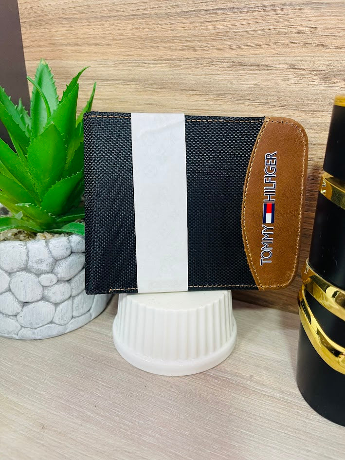 BILLETERA TOMMY