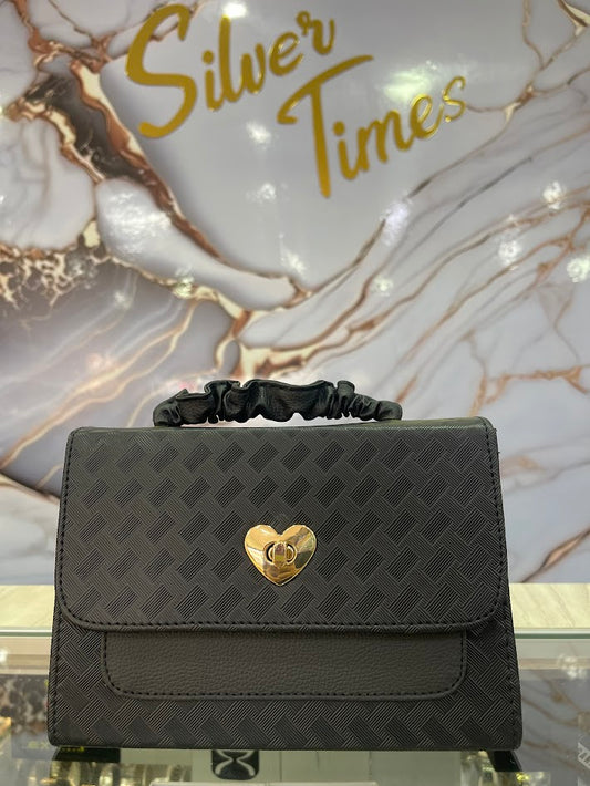 BOLSO DAMA NEGRO DETALLE DE CORAZON