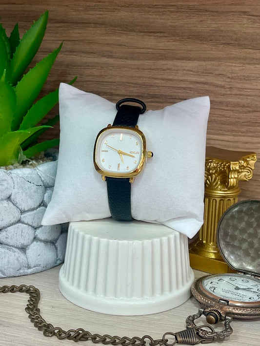 RELOJ DAMA CUADRADO DORADO ESFERA BLANCA MANILLA CUEROTEC