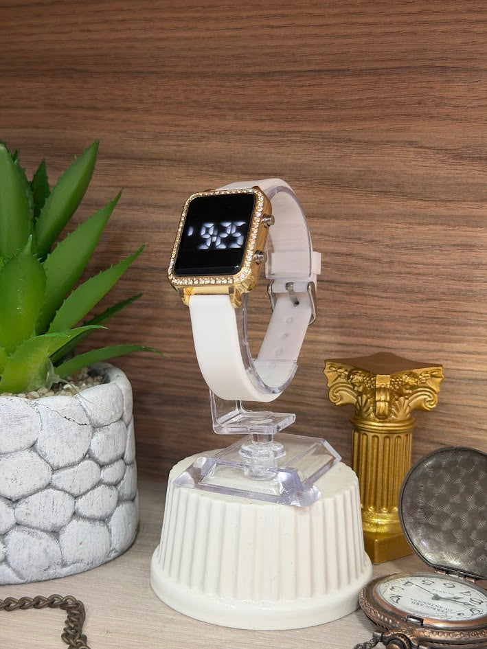 RELOJ DAMA DIJITAL DORADO MANILLA SILICONA BLANCA