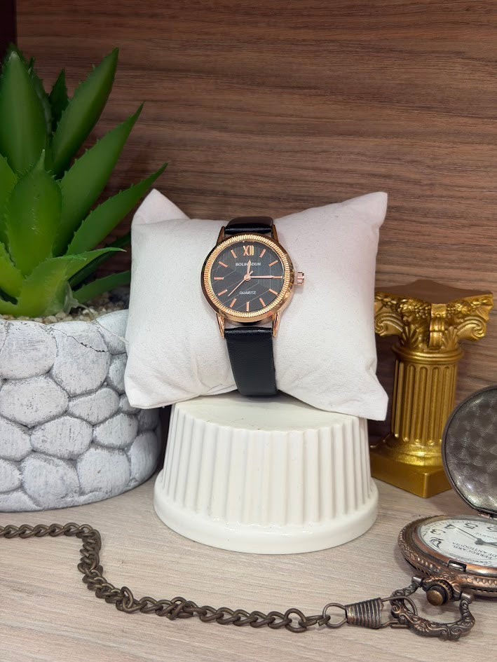RELOJ DAMA DORADO ESFERA NEGRA MANILLA CUEROTEC NEGRA