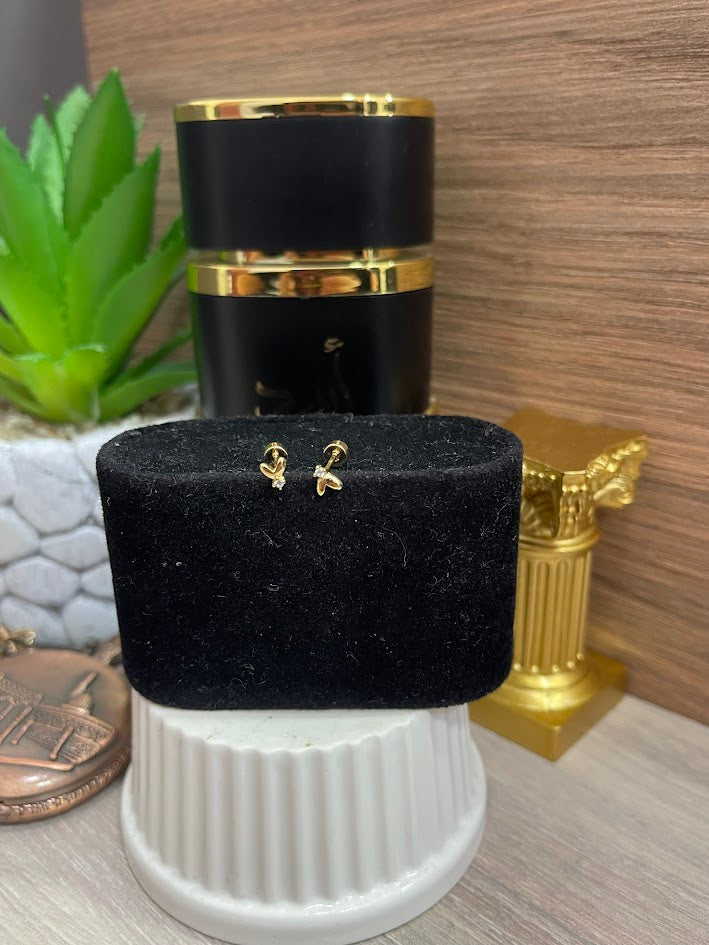 TOPO SEGURIDAD CORAZON MINI PUNTA CIRCON 4MM ORO LAMINADO