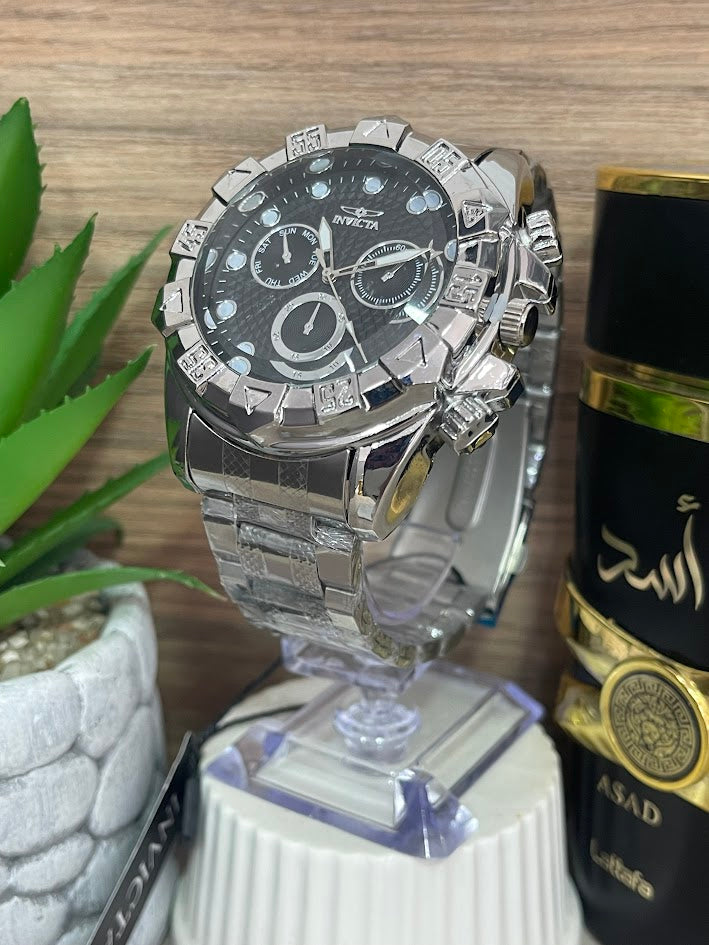 RELOJ INVICTA CABALLERO PLATEADO ESFERA NEGRA