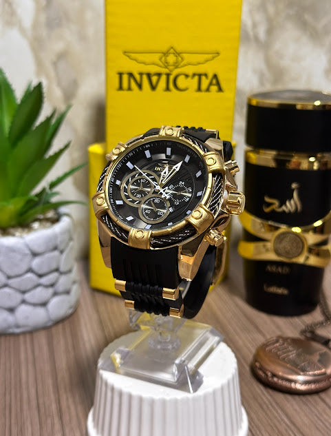 Invicta Dorado Esfera Negra Manilla Silicona Negra V4