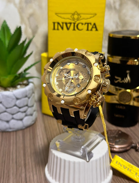 Invicta Dorado Esfera Dorada Aro con Relieve Manilla Silicona Negra V6