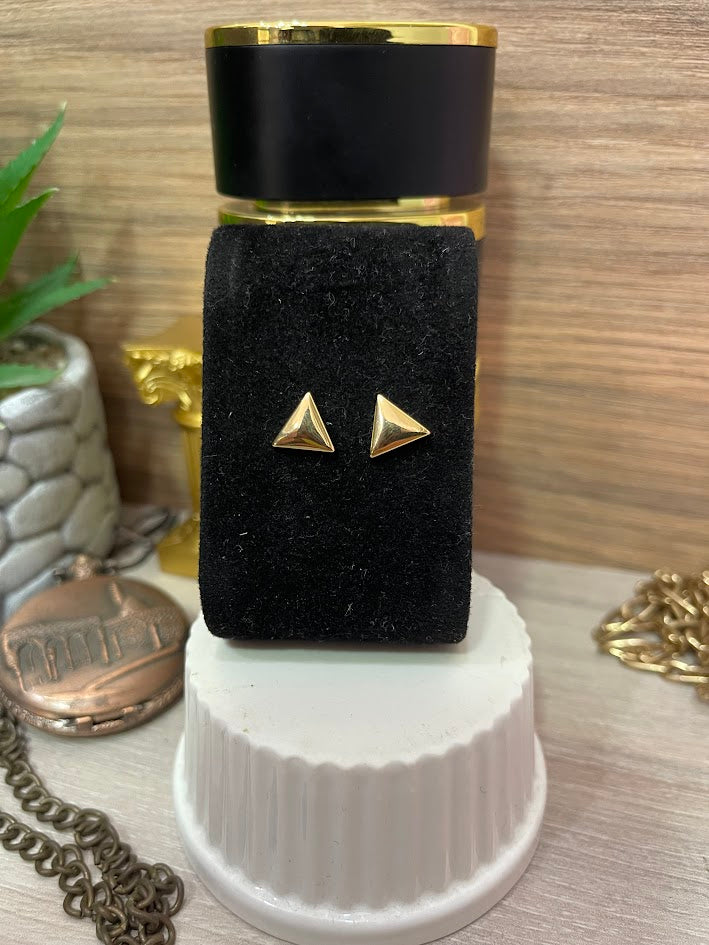TOPO TRIANGULO MINI 10MM ORO LAMINADO