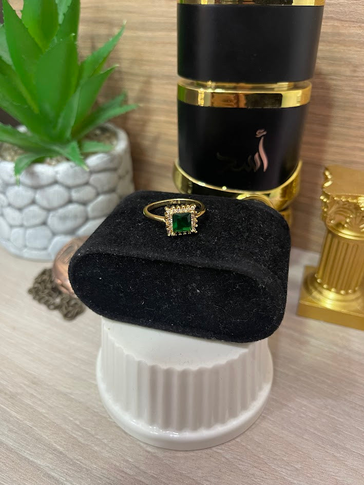 ANILLO CUADRADO PIEDRA BORDE CIRCON T8 ORO LAMINADO