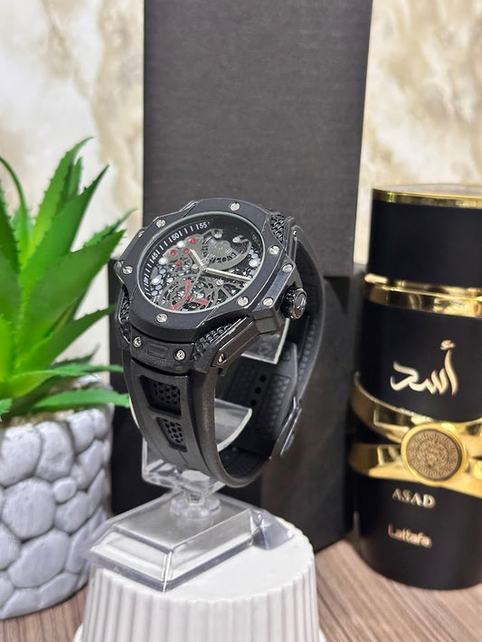 Hublot Negro Esfera Abierta Detalles en Rojo