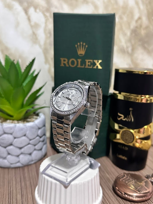 Rolex Dama Plateado Esfera Blanca Aro Diamantado
