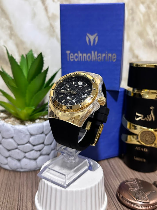 Technomarine Dorado Con protector Manilla Silicona Negra