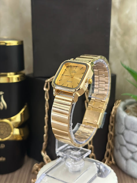 BLUE DAMA TODO DORADO BORDE NEGRO FONDO DORADO