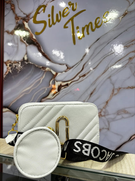 CARTERA O BLANCA INCLUYE MONEDERO