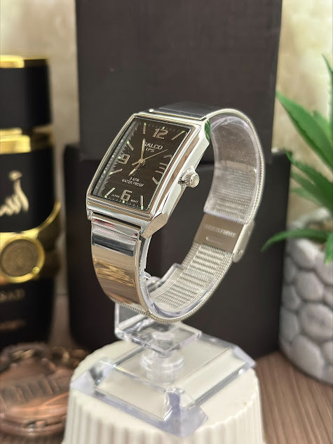 SALCO CABALLERO CUADRADO FONDO NEGRO MANILLA MALLA