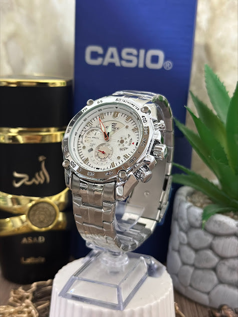 CASIO EDIFICE TODO PLATEADO FONDO BLANCO