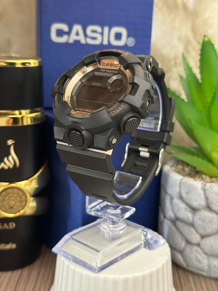 CASIO SHOCK DIGITAL DETALLES DORADOS