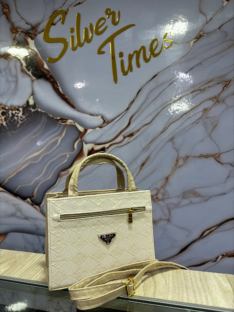 BOLSO TIPO CARTERA PRADA HUESO